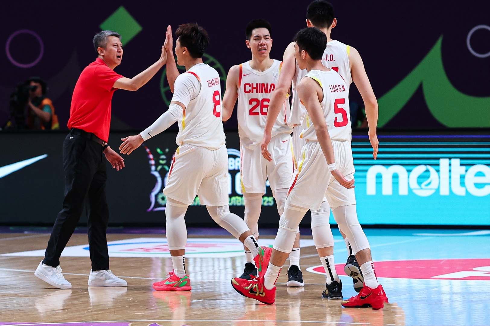 九游官方平台-风云突变！法兰克福加时末段豪取连胜；CBA季后赛版图或变；更衣室稳定；资深球员宣示担当的简单介绍